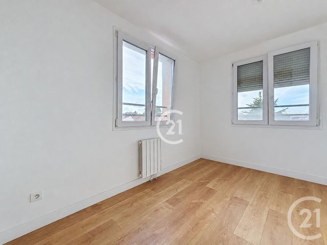 Immeuble &agrave; vendre - 246 m2 - Romainville - 93 - ILE-DE-FRANCE