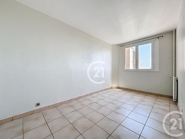Appartement F4 à vendre - 4 pièces - 85,26 m2 - Montreuil - 93 - ILE-DE-FRANCE