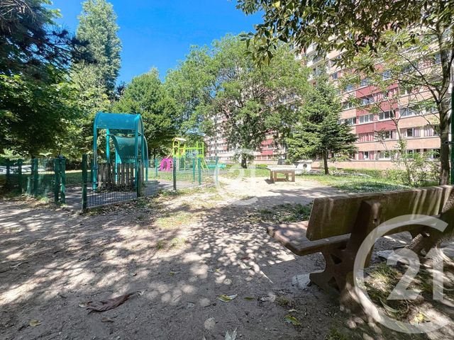 Appartement F4 à vendre - 4 pièces - 62 m2 - Montreuil - 93 - ILE-DE-FRANCE