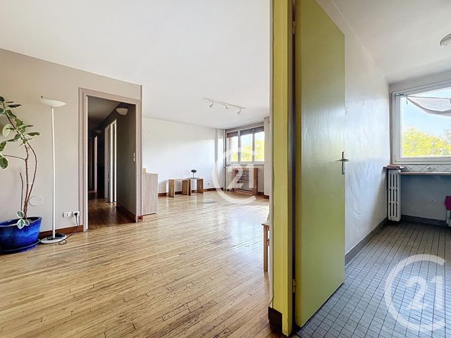 Afficher la photo en grand Appartement F4 à vendre - 4 pièces - 62,70 m2 - Montreuil - 93 - ILE-DE-FRANCE