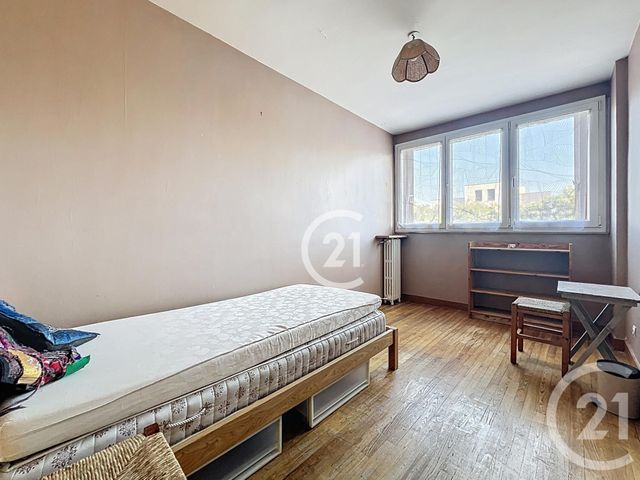 Afficher la photo en grand Appartement F4 à vendre - 4 pièces - 62,70 m2 - Montreuil - 93 - ILE-DE-FRANCE
