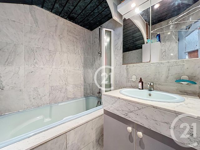 Afficher la photo en grand Maison à vendre - 5 pièces - 115 m2 - Montreuil - 93 - ILE-DE-FRANCE