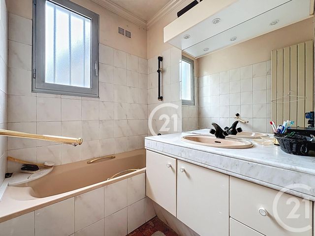 Afficher la photo en grand Maison à vendre - 5 pièces - 110 m2 - Montreuil - 93 - ILE-DE-FRANCE