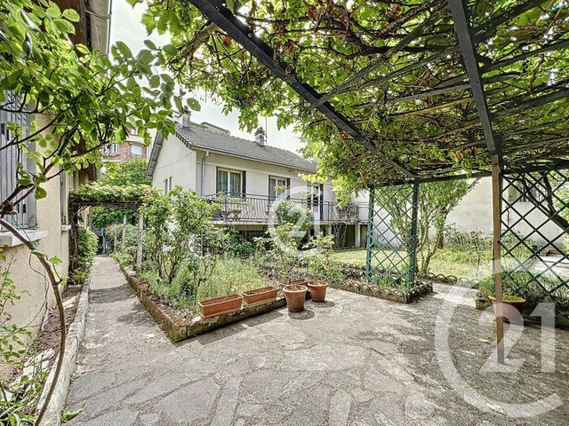 Afficher la photo en grand Maison à vendre - 5 pièces - 110 m2 - Montreuil - 93 - ILE-DE-FRANCE