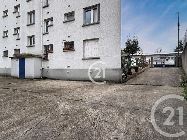 Parking &agrave; vendre - 12 m2 - Montreuil - 93 - ILE-DE-FRANCE
