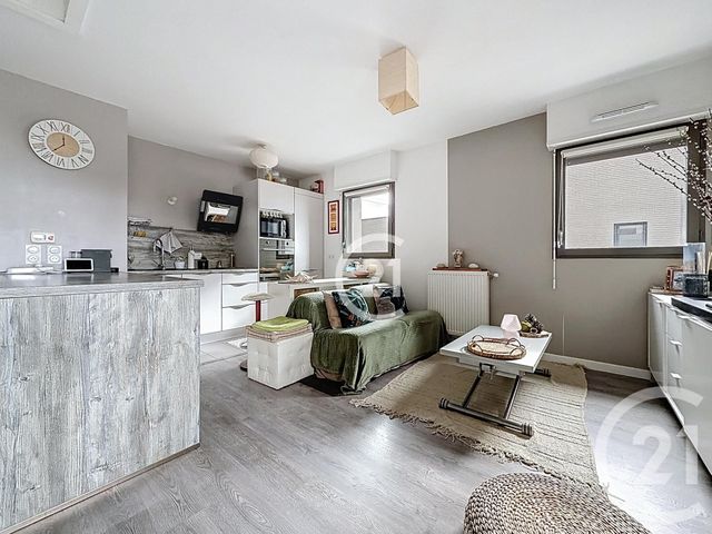 Appartement Duplex &agrave; vendre - 3 pi&egrave;ces - 65,82 m2 - Montreuil - 93 - ILE-DE-FRANCE