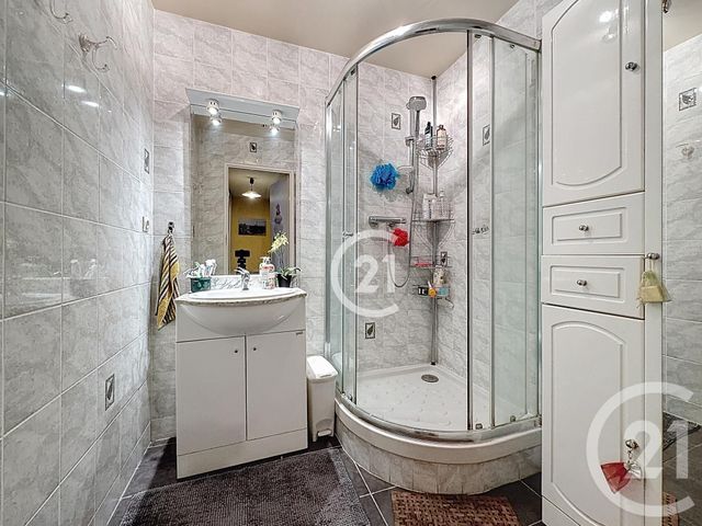 Appartement F4 &agrave; vendre - 4 pi&egrave;ces - 77,61 m2 - Romainville - 93 - ILE-DE-FRANCE