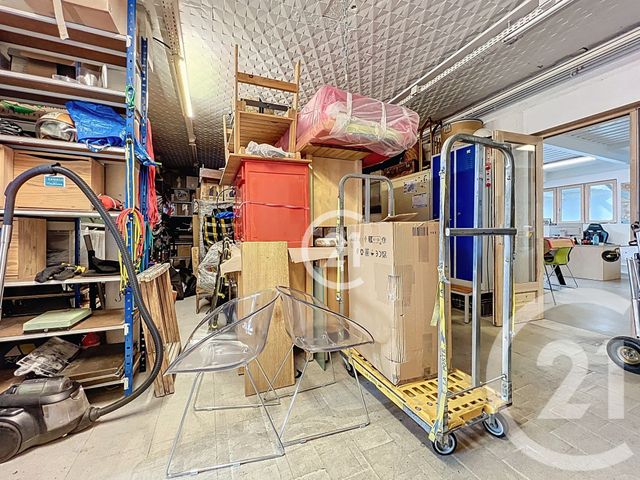 Afficher la photo en grand Appartement Local à vendre - 3 pièces - 130 m2 - Montreuil - 93 - ILE-DE-FRANCE