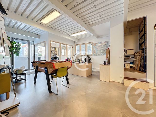 Afficher la photo en grand Appartement Local à vendre - 3 pièces - 130 m2 - Montreuil - 93 - ILE-DE-FRANCE