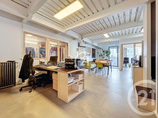 Afficher la photo en grand Appartement Local à vendre - 3 pièces - 130 m2 - Montreuil - 93 - ILE-DE-FRANCE