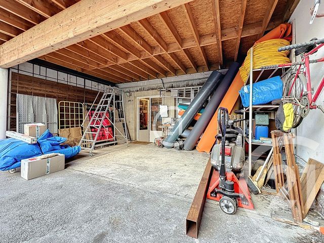 Afficher la photo en grand Appartement Local à vendre - 3 pièces - 130 m2 - Montreuil - 93 - ILE-DE-FRANCE