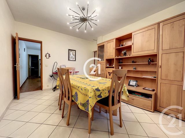 Appartement F5 à vendre - 5 pièces - 82,93 m2 - Montreuil - 93 - ILE-DE-FRANCE