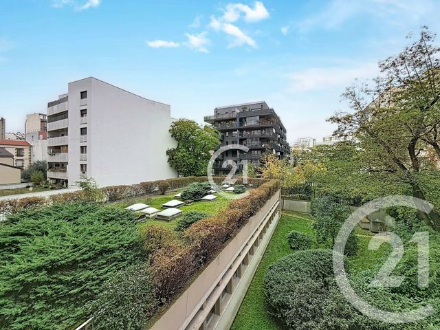 Afficher la photo en grand Appartement F3 à vendre - 3 pièces - 70,47 m2 - Montreuil - 93 - ILE-DE-FRANCE