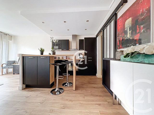 Appartement Studio à vendre - 2 pièces - 46 m2 - Montreuil - 93 - ILE-DE-FRANCE