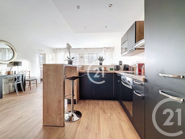 Appartement Studio à vendre - 2 pièces - 46 m2 - Montreuil - 93 - ILE-DE-FRANCE