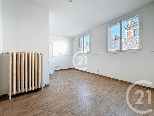 Afficher la photo en grand Immeuble à vendre - 89,24 m2 - Montreuil - 93 - ILE-DE-FRANCE