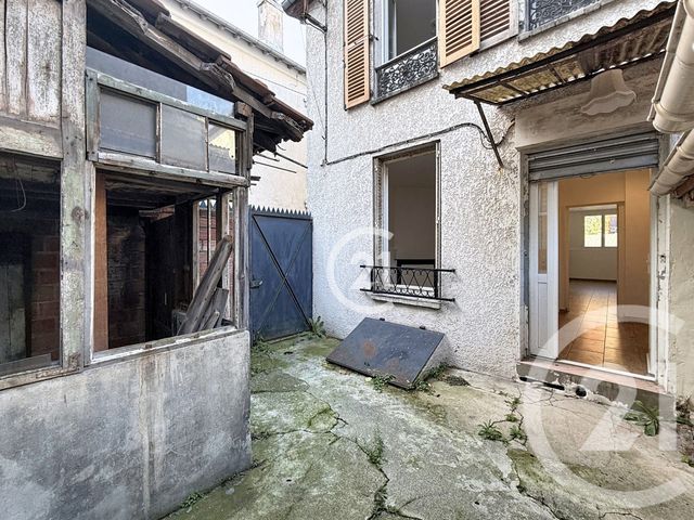 Afficher la photo en grand Immeuble à vendre - 89,24 m2 - Montreuil - 93 - ILE-DE-FRANCE