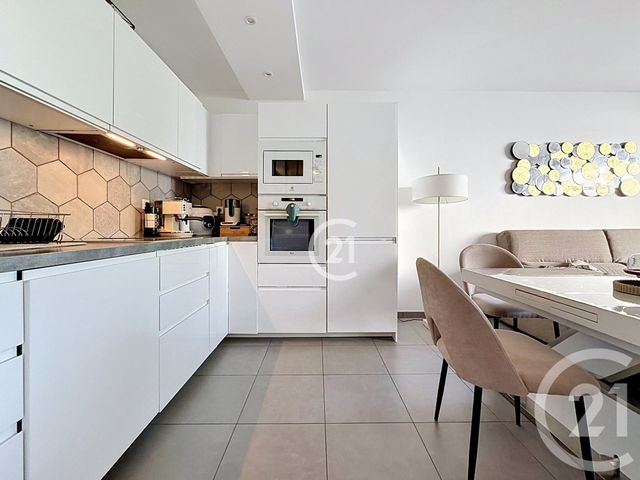 Appartement F3 &agrave; vendre - 3 pi&egrave;ces - 64,82 m2 - Montreuil - 93 - ILE-DE-FRANCE