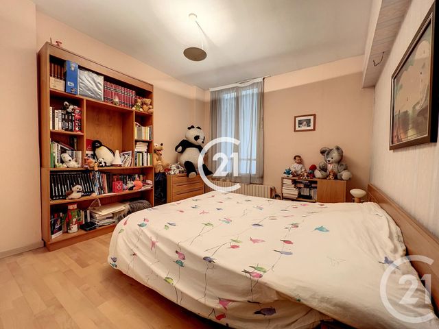 Appartement F5 &agrave; vendre - 5 pi&egrave;ces - 82,93 m2 - Montreuil - 93 - ILE-DE-FRANCE