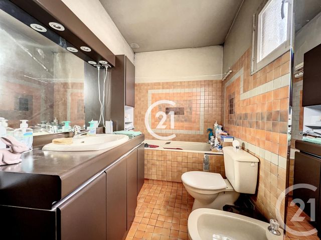 Appartement F5 &agrave; vendre - 5 pi&egrave;ces - 82,93 m2 - Montreuil - 93 - ILE-DE-FRANCE
