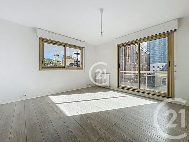 Afficher la photo en grand Appartement F2 à vendre - 3 pièces - 56,33 m2 - Montreuil - 93 - ILE-DE-FRANCE